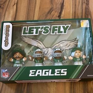 NFL Eagles Kelly Green Little People Collector Set